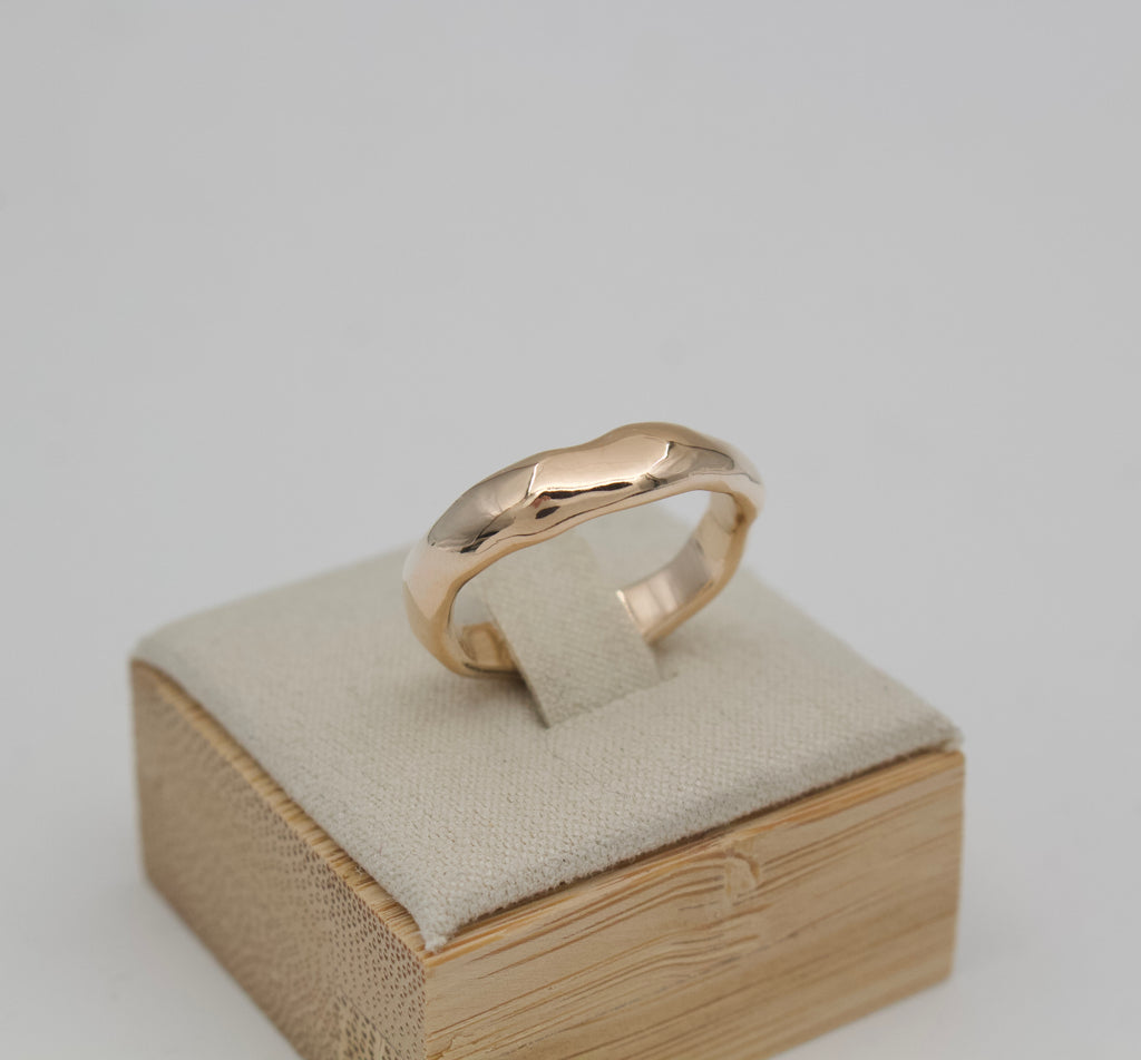 Slalom Ring | Solid 10k Gold