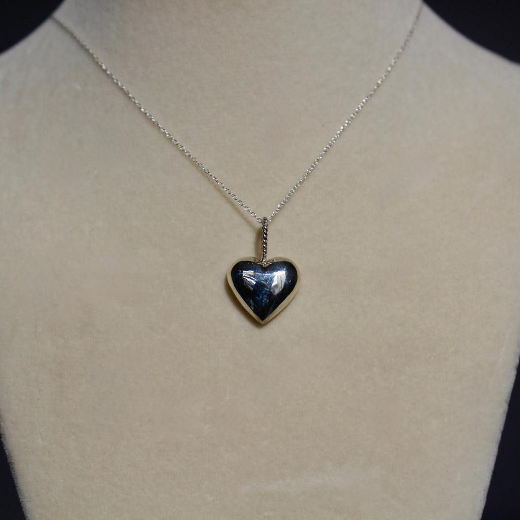 Twisted Bail Heart Necklace