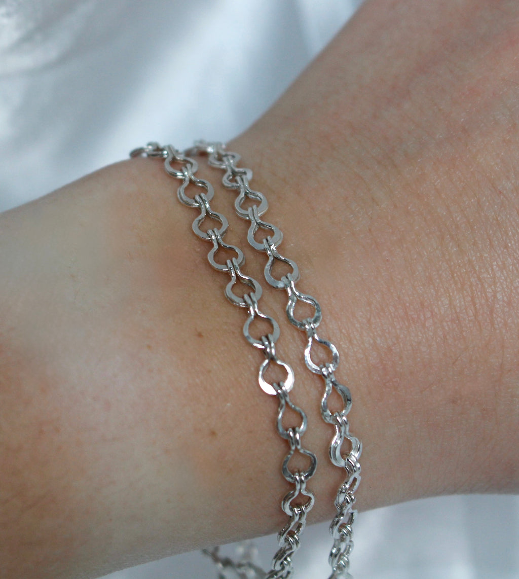 Fine Silver Roman Pinched Loop Chain Bracelet