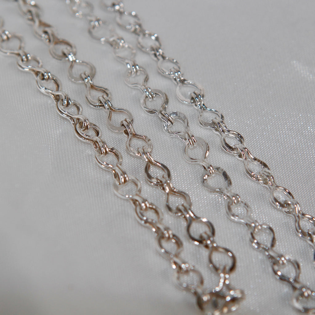 Fine Silver Roman Pinched Loop Chain Bracelet