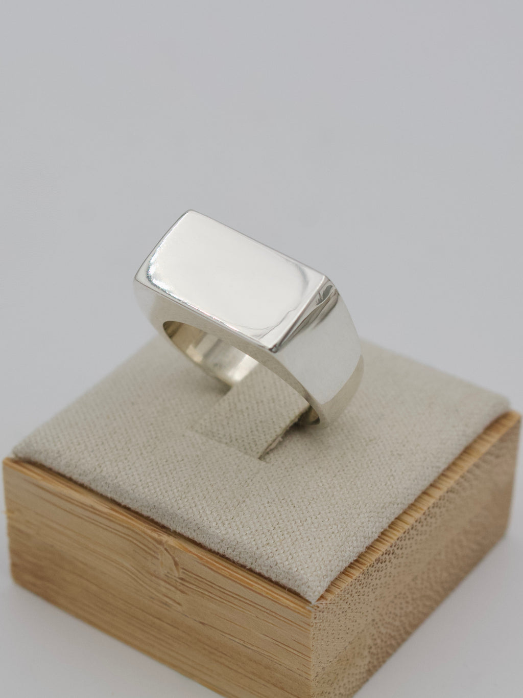 The Statement Signet