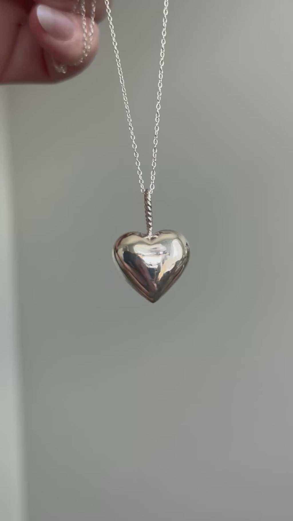 Twisted Bail Heart Necklace
